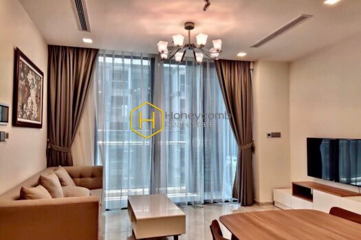 z6452976558255 7f33ff741576984d65efbcb2fdf4348c result Fall in love with the elegance and minimalism speading over this Vinhomes Golden River apartment