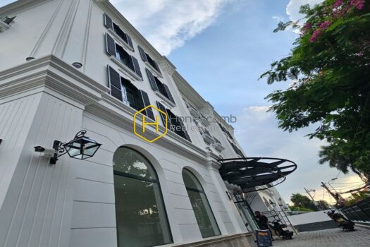 0bdad645c8b878e621a91 result Create your brand new villa with this spacious and unfurnished villa in District 2