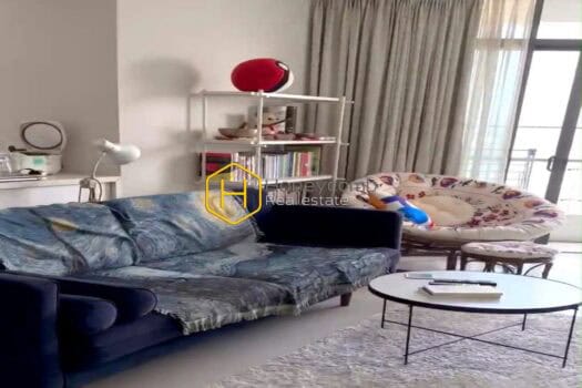 City Garden Cheer your mood up with this youthful City Garden apartment