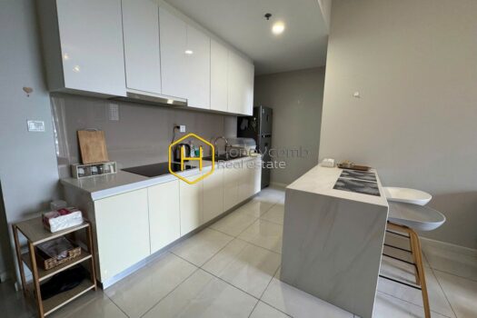 Masteri An Phu Feel the tranquil air in this cozy furnished apartment at Masteri An Phu