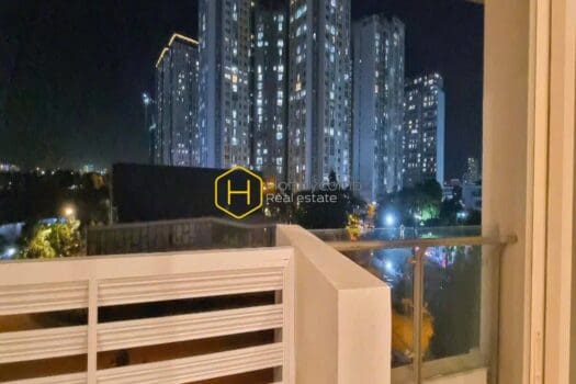 The Estella Enjoy excellent design and a poetic view in this beautiful apartment at The Estella