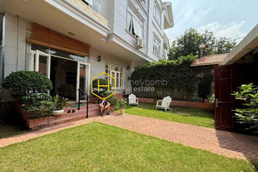 057decf3270c9552cc1d21 result Stylish tenants' picks: Chic decor in the top District 2 villa