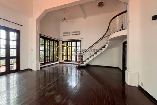 21eb132d8154350a6c453 result District 2 Villa : alluring, peaceful and styish