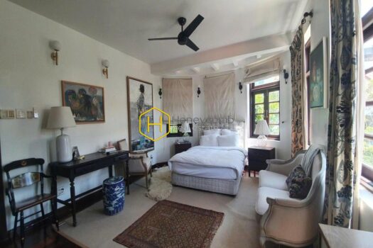 A warmly designed and modern villa is now available for lease on District 2