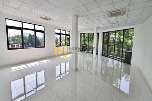 2v 5 result 1 Make the most of this District 2 villa — a spacious and airy living sanctuary