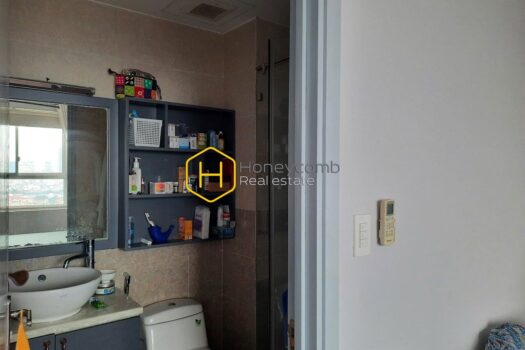 Tropic Garden Grab the chance to possessing this stunning apartment with delicate interiors in Tropic Garden