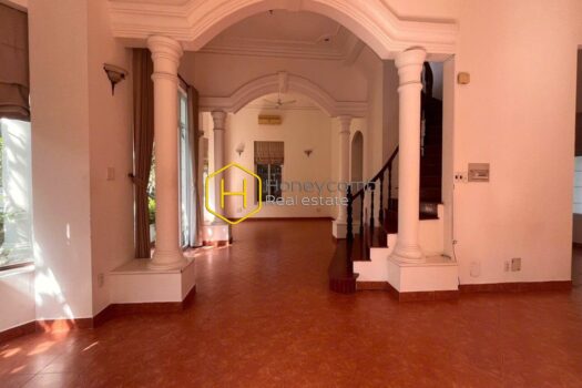 Flawless villa with contemporary chic style in  District 2