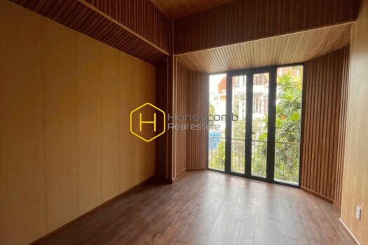 Rarely available! Brilliant villa with full conveniences in District 2