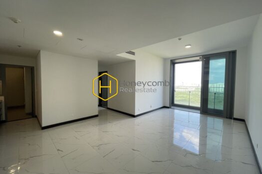 EC 3 A sun-drenched unfurnished apartment in Empire City awaits your personal touch