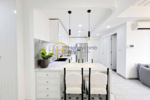 Masteri Thao Dien Modern style furniture with 2 bedrooms apartment for rent in Masteri Thao Dien, high floor