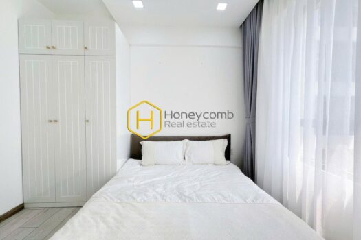 Masteri Thao Dien Modern style furniture with 2 bedrooms apartment for rent in Masteri Thao Dien, high floor