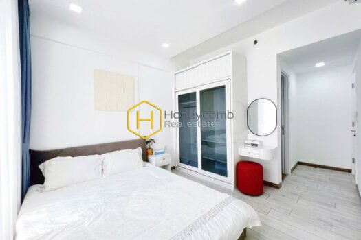 Masteri Thao Dien Modern style furniture with 2 bedrooms apartment for rent in Masteri Thao Dien, high floor