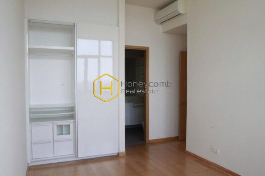 The Vista A remarkably spacious unfurnished apartment at The Vista is now available for ren!