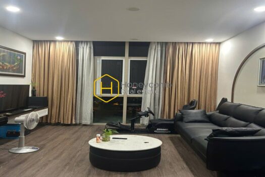 VT 5 result The Vista apartment boasts an elegant, glamorous ambiance crafted for a refined, high–end living experience