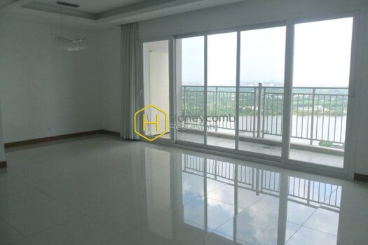 X218 15 Let personalize your own home at this unfurnished apartment in XI Riverview