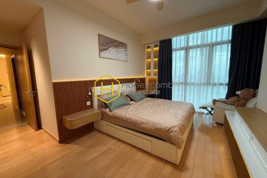 The Vista Visit a polished urban apartment in The Vista