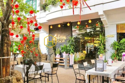 z6525715394744 c98fbf92616adeae01112b10228dd125 result Let the art speak through the design and architecture of this District 2 villa