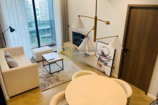 z6909278096915 db5b44c504e96bbe21638718f425aacb result This Lumiere Riverside apartment paints a luxurious space
