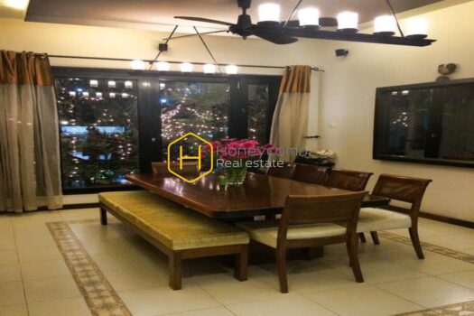 BTV 6 An elegantly curated villa with a warm and modern interior, available for rent in Binh Thanh District