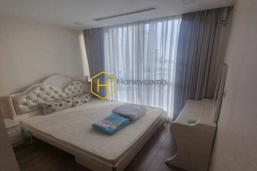 Vinhomes Central Park Elegant apartment for rent with convenient furnishings at Vinhomes Central Park