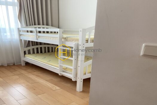 The Vista Seize the opportunity to rent this remarkable, well-priced apartment at The Vista