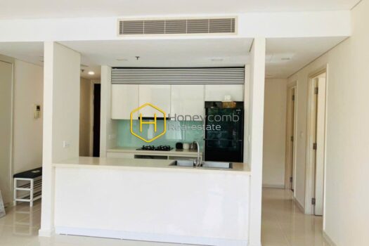City Garden Enjoy a bright living space filled with natural light in this City Garden apartment with high, open windows