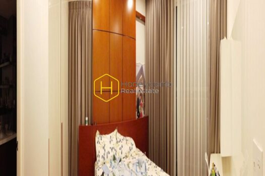 Tropic Garden Explore minimalist style in this amazing apartment in Tropic Garden