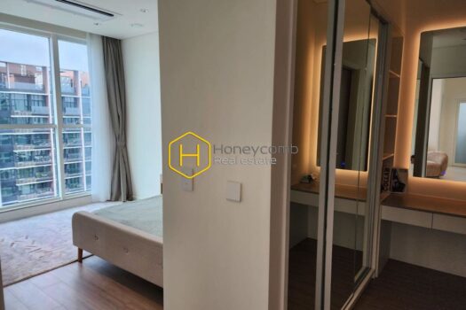 The River Thu Thiem Explore minimalist style in this amazing apartment in Thu Thiem Zeit River