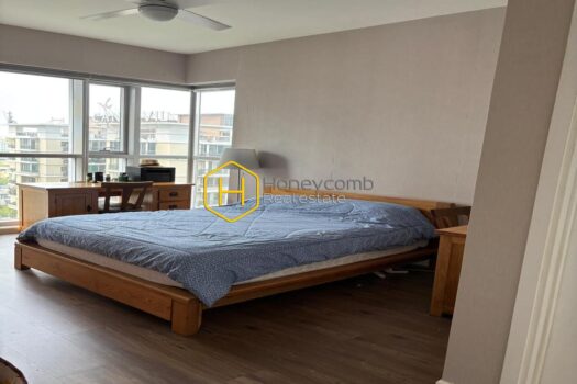 The Estella Heights Enhance your life with this artistic apartment in Estella Heights