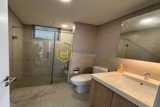 The Estella Heights Enhance your life with this artistic apartment in Estella Heights