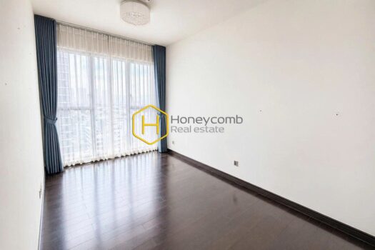 Feliz En Vista Beautiful light-filled apartment with no furniture is available now in Feliz En Vista