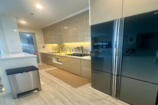 Vinhomes Central Park Feel the warmth and elegance in this stunning apartment in Vinhomes Central Park