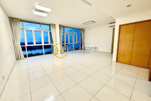 The Vista Spacious and airy apartment is waiting for you to decorate in The Vista