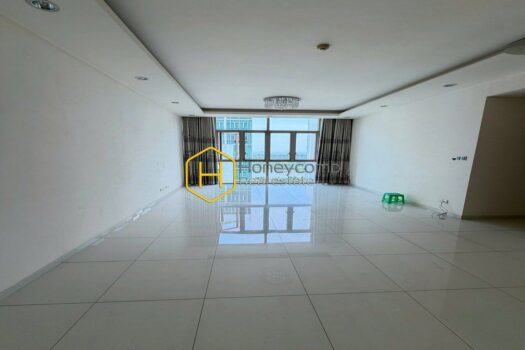 The Vista New and Spacious Apartment with no furniture for rent in The Vista